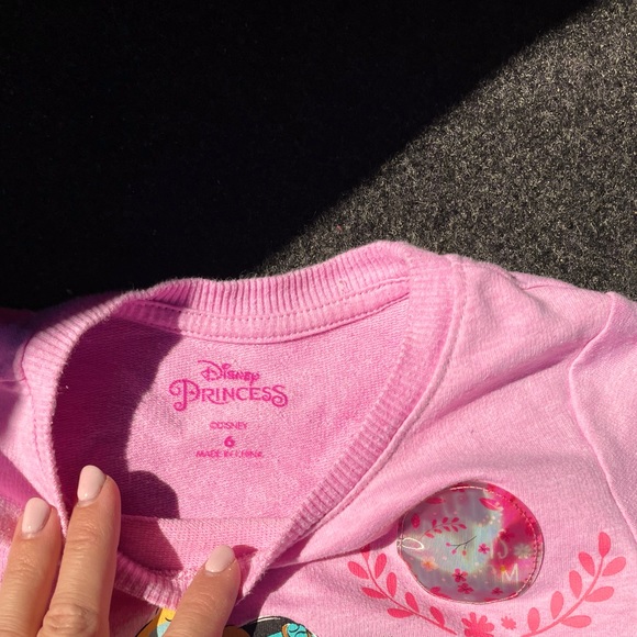 Disney Princess sweater/ tee - Picture 3 of 3